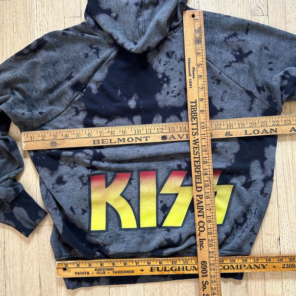 Kiss Hoodie Sweatshirt Size XS Gray and Black Tie Dye - Picture 7 of 7